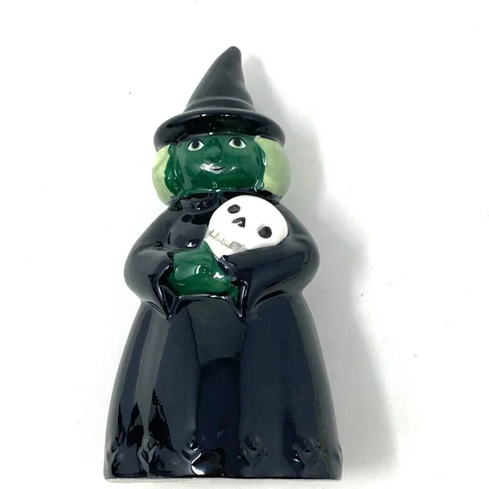 Target Small Ceramic Witch Figural Skull Hyde and EEK! Boutique™ Halloween Decor